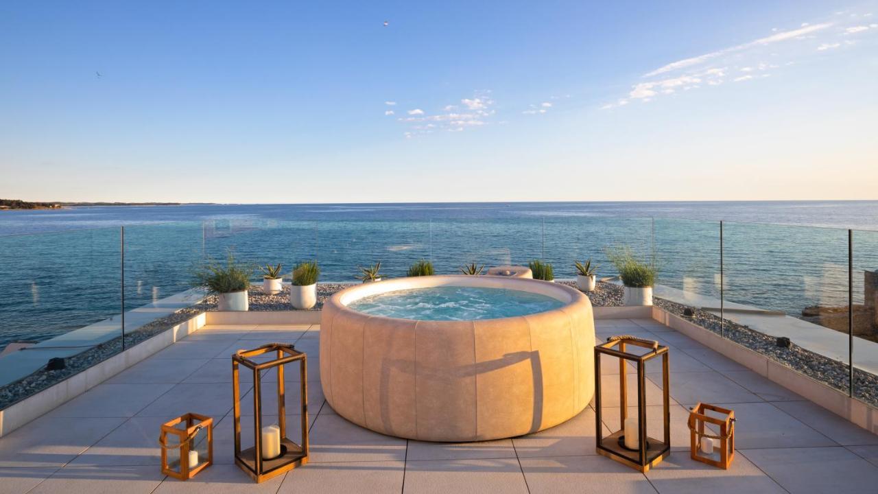 Luxury Sperone Residence Novigrad  Bagian luar foto